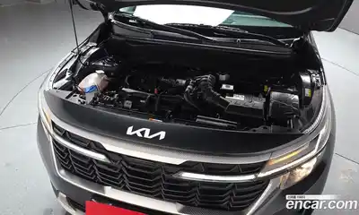 Kia Seltos 2023 1.6 Автомат в Москве № 972229, миниатюра 6