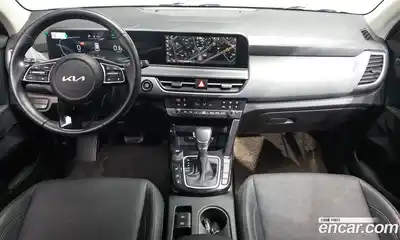 Kia Seltos 2023 1.6 Автомат в Москве № 972229, миниатюра 7