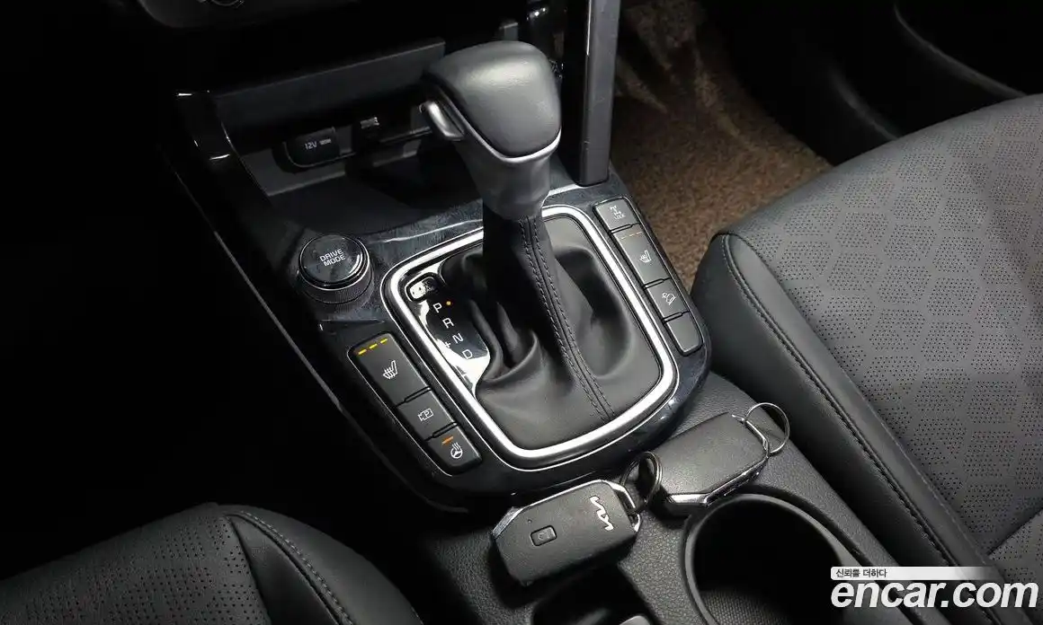 Kia Seltos 2023 1.6 Автомат в Москве № 972229, фото 9