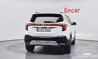 Kia Seltos 2024 1.6 Автомат в Москве № 972583, миниатюра 4