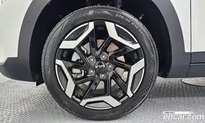 Kia Seltos 2024 1.6 Автомат в Москве № 972583, миниатюра 5