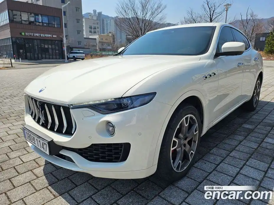 Maserati Levante 2017 3.0 гидро в Москве № 976470, фото 4