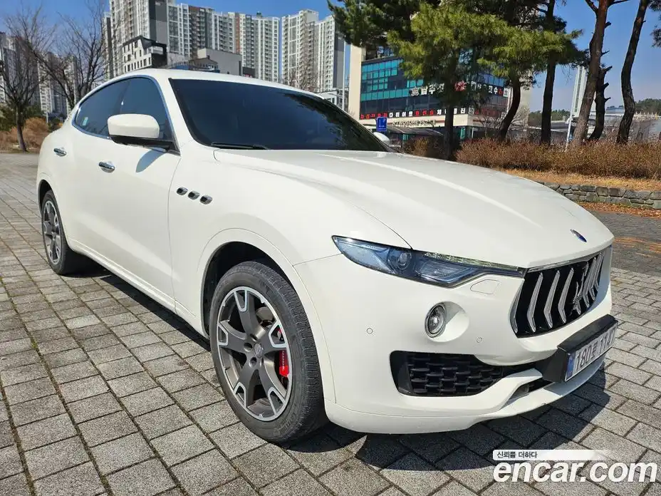 Maserati Levante 2017 3.0 гидро в Москве № 976470, фото 5