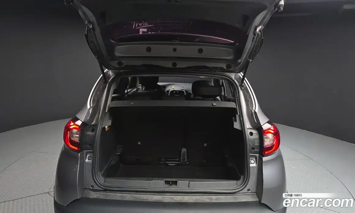 Renault QM3 2019 1.5 Автомат в Москве № 1000503, фото 20