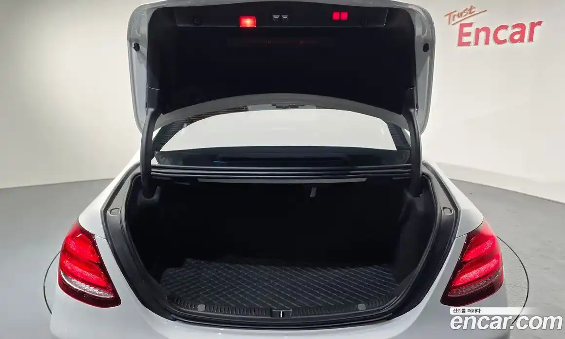 Mercedes-Benz E-Class 2019 1.9 гидро, фото 20