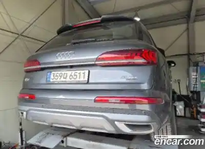 Audi Q7 2021 3.0 Автомат в Москве № 1002366, миниатюра 2