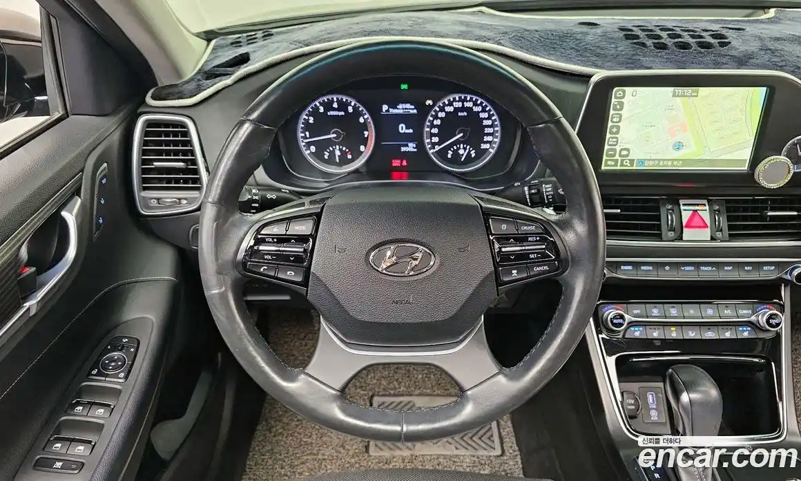 Hyundai Grandeur 2017 2.4 Автомат в Москве № 1002444, фото 13