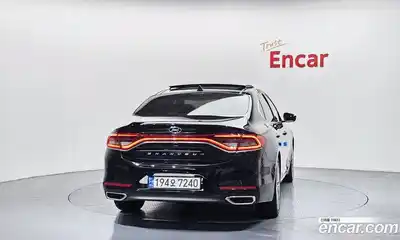 Hyundai Grandeur 2017 2.4 Автомат в Москве № 1002444, миниатюра 4
