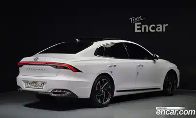 Hyundai Grandeur 2020 2.5 Автомат в Москве № 1002562, миниатюра 2