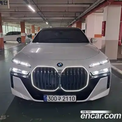 BMW 7-Series 740d xDrive M 스포츠