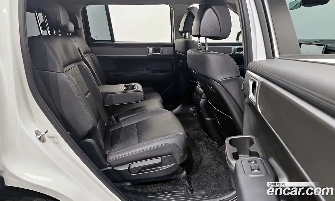 Hyundai Santa Fe 2025 1.6 Автомат в Москве № 1008830, фото 12