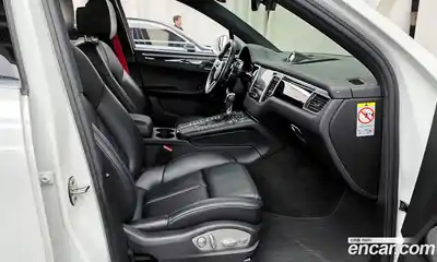 Porsche Macan 2017 3.0 гидро в Москве № 1010947, миниатюра 11