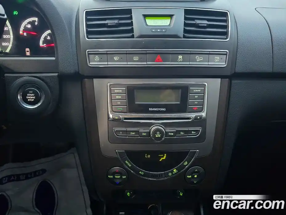 SsangYong Rexton 2014 2.0 Автомат в Москве № 1011425, фото 18