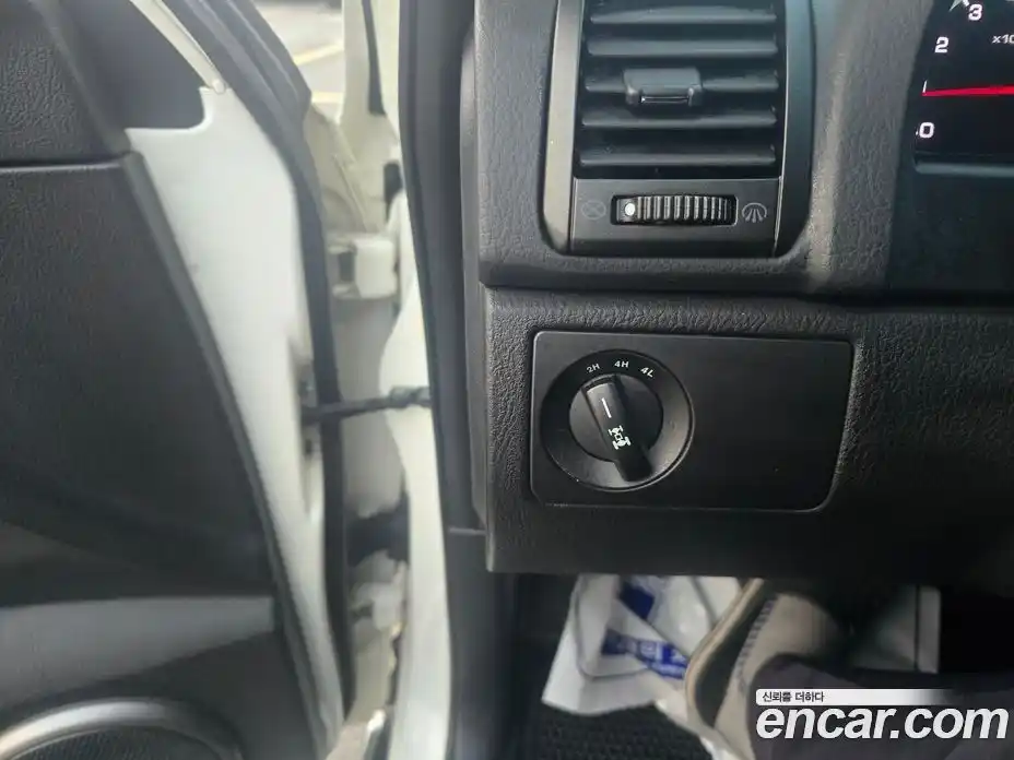 SsangYong Rexton 2014 2.0 Автомат в Москве № 1011425, фото 19