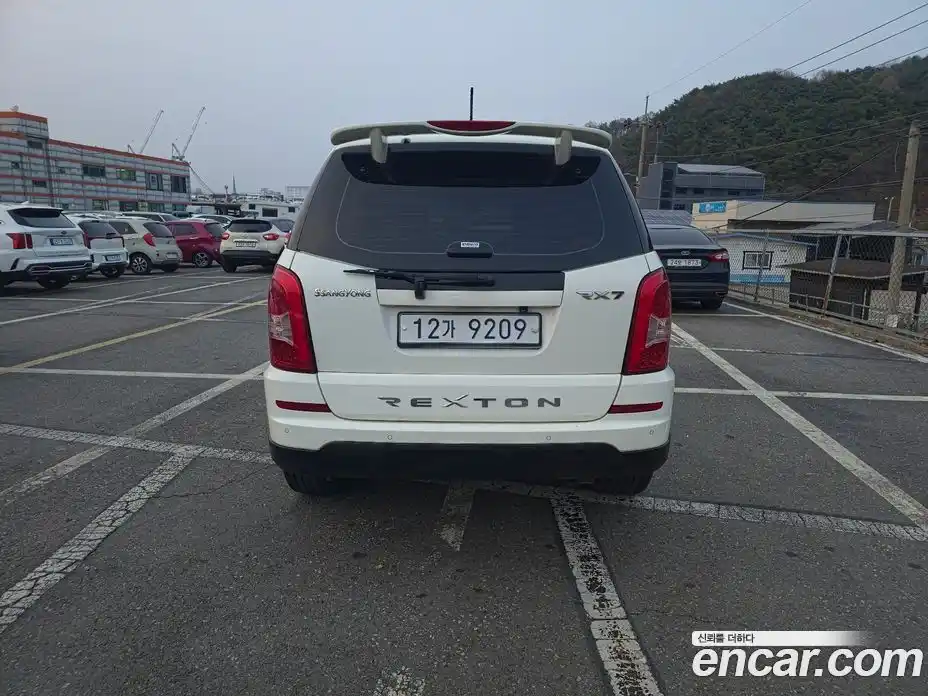 SsangYong Rexton 2014 2.0 Автомат в Москве № 1011425, фото 4