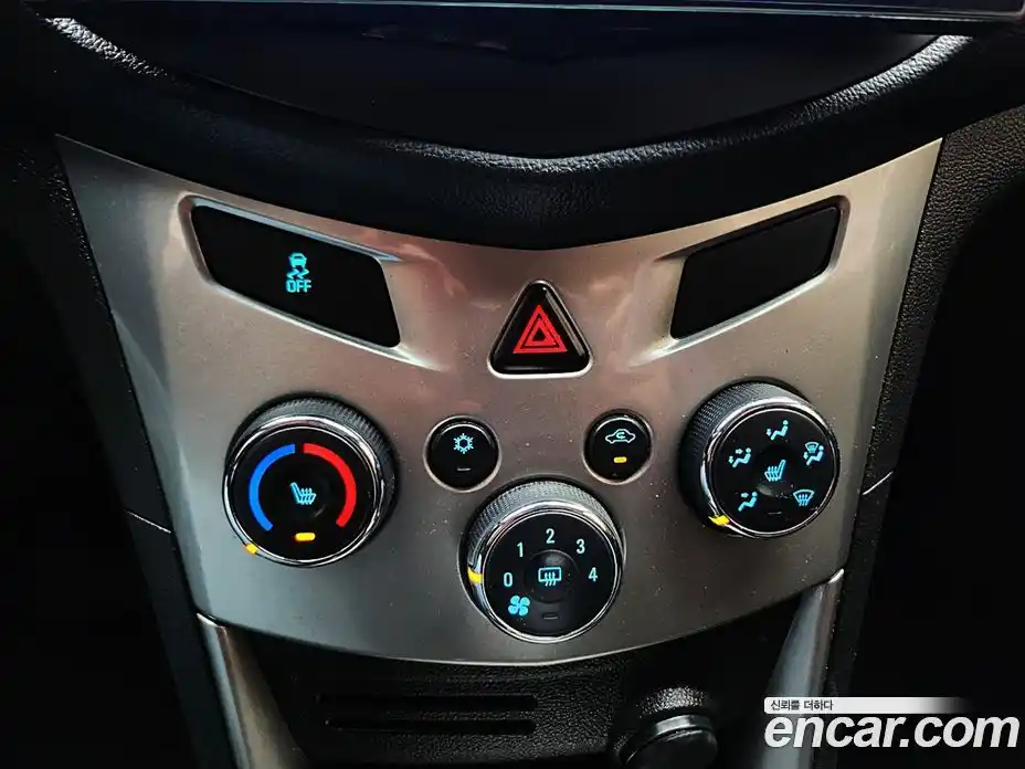 Chevrolet Trax 2016 1.4 Автомат в Москве № 1012645, фото 15