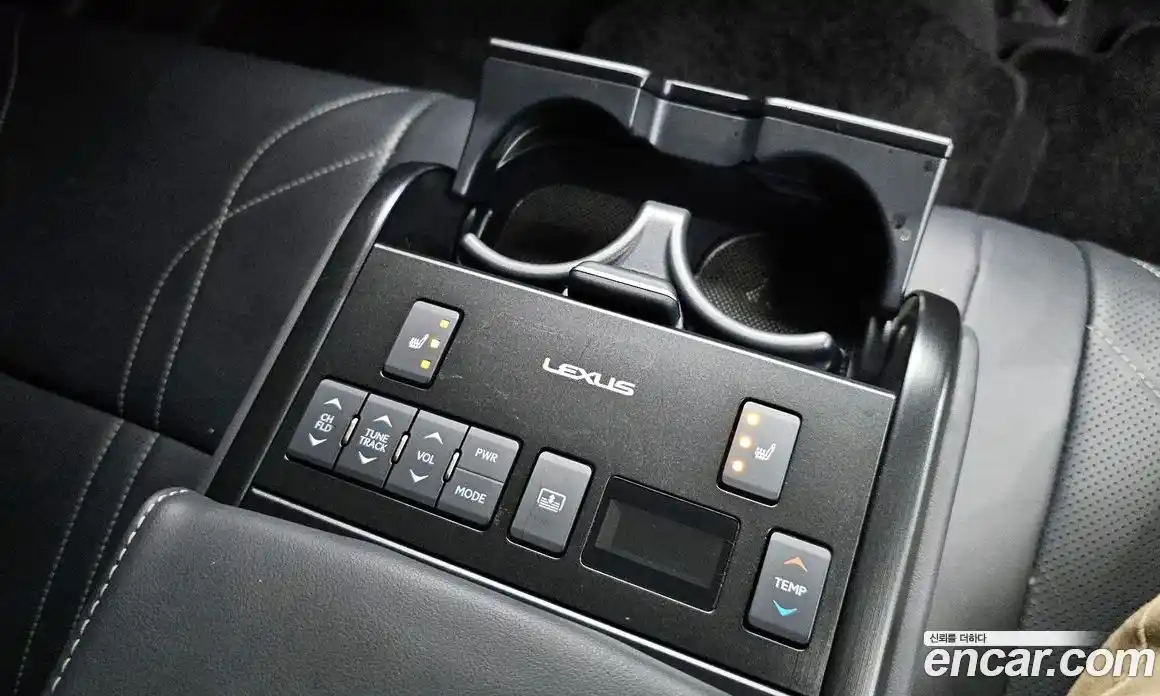 Lexus ES 2022 2.5 гидро в Москве № 1014468, фото 18