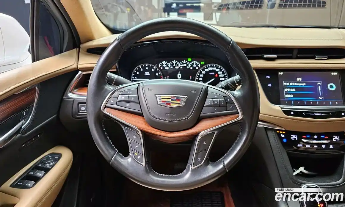 Cadillac XT5 2019 3.6 гидро в Москве № 1016027, фото 14