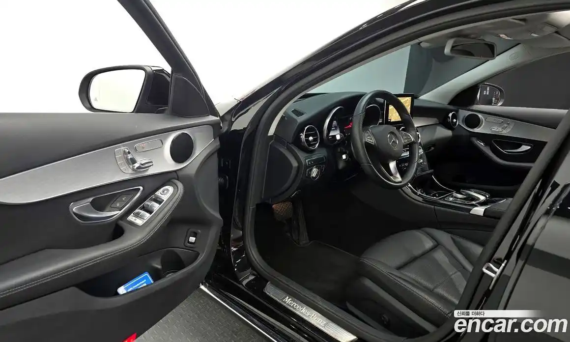 Mercedes-Benz C-Class 2017 2.0 гидро в Москве № 135382, фото 11