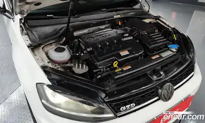 Volkswagen Golf 2013 2.0 гидро в Москве № 136437, миниатюра 6