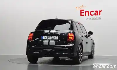 Mini Cooper 2023 2.0 гидро в Москве № 142298, миниатюра 4