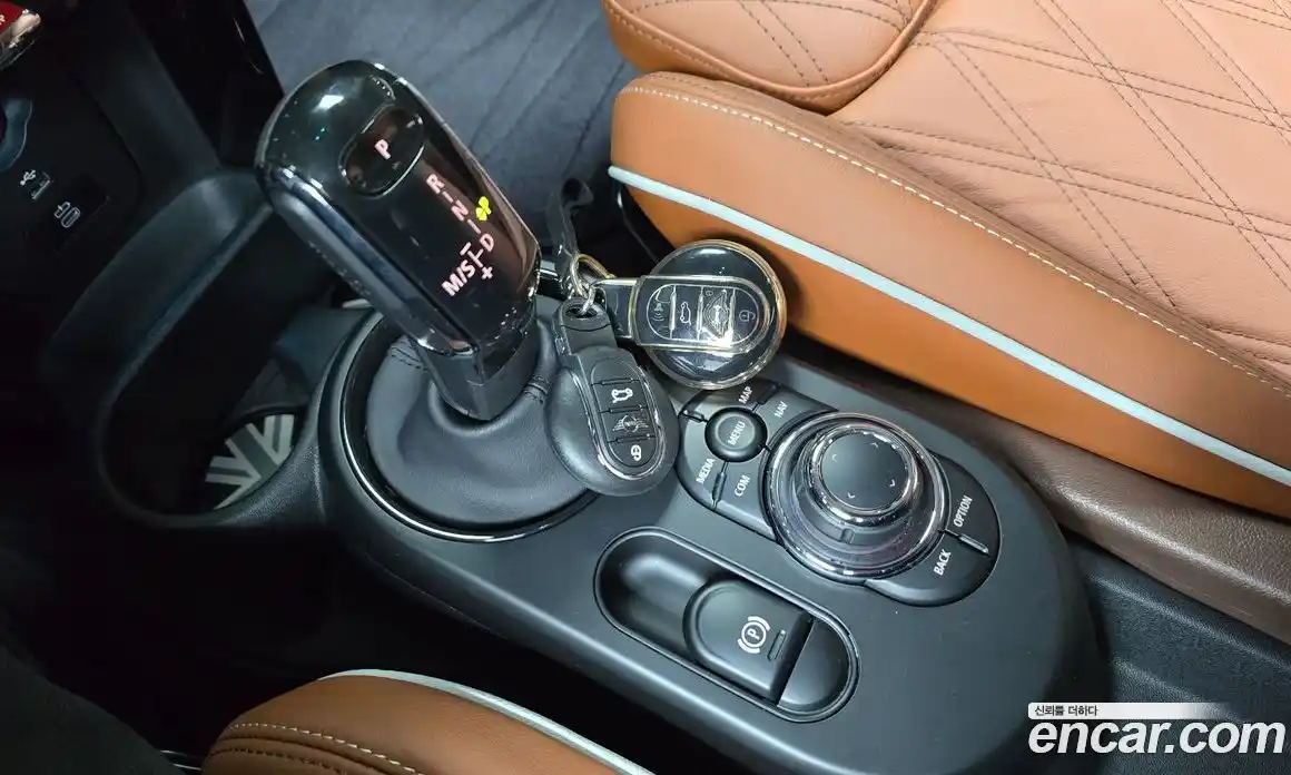 Mini Cooper 2023 2.0 гидро в Москве № 142298, фото 9