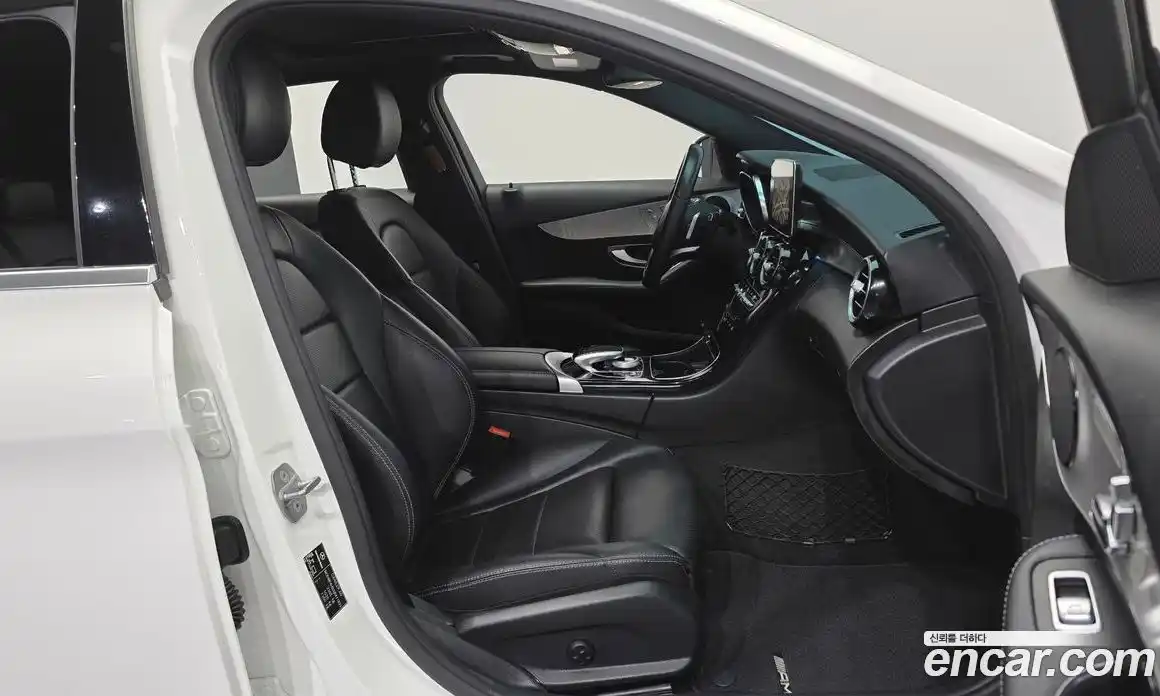 Mercedes-Benz C-Class 2018 2.0 гидро в Москве № 143403, фото 11
