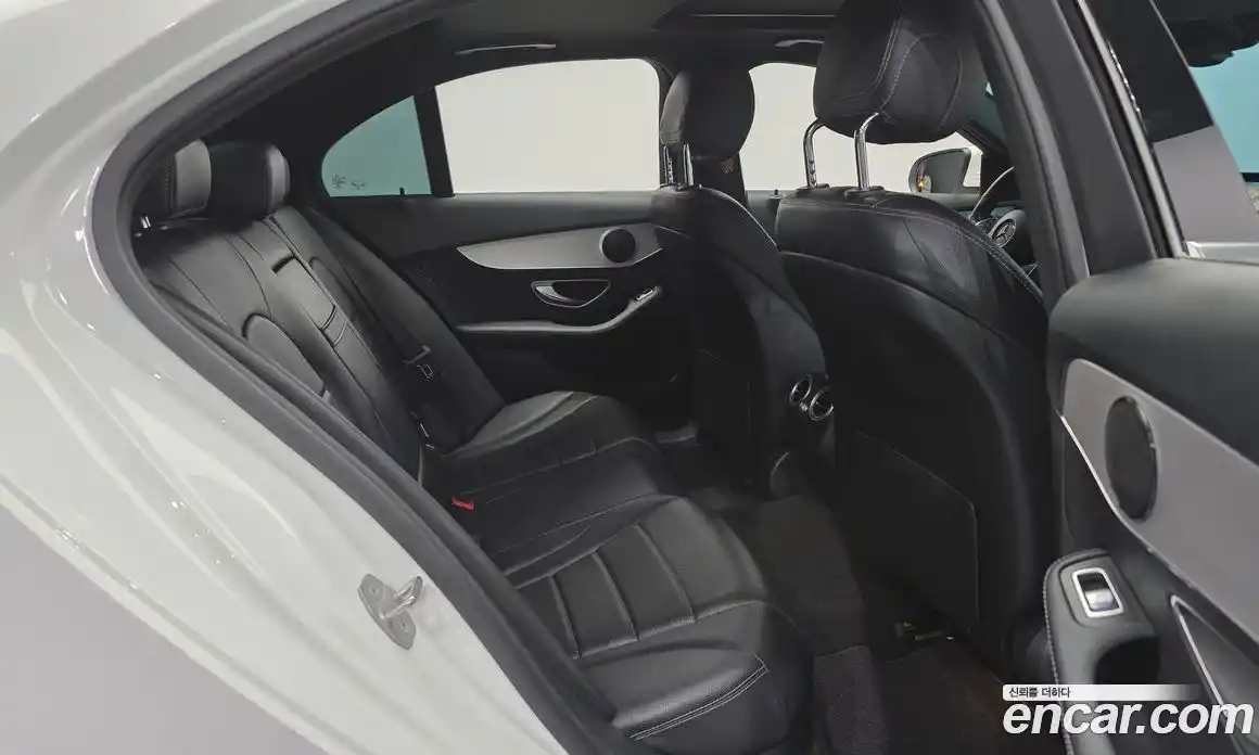 Mercedes-Benz C-Class 2018 2.0 гидро в Москве № 143403, фото 12