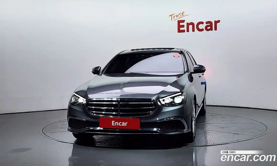 Mercedes-Benz E-Class 2022 2.0 гидро в Москве, фото 3