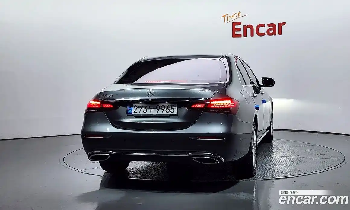 Mercedes-Benz E-Class 2022 2.0 гидро в Москве, фото 4