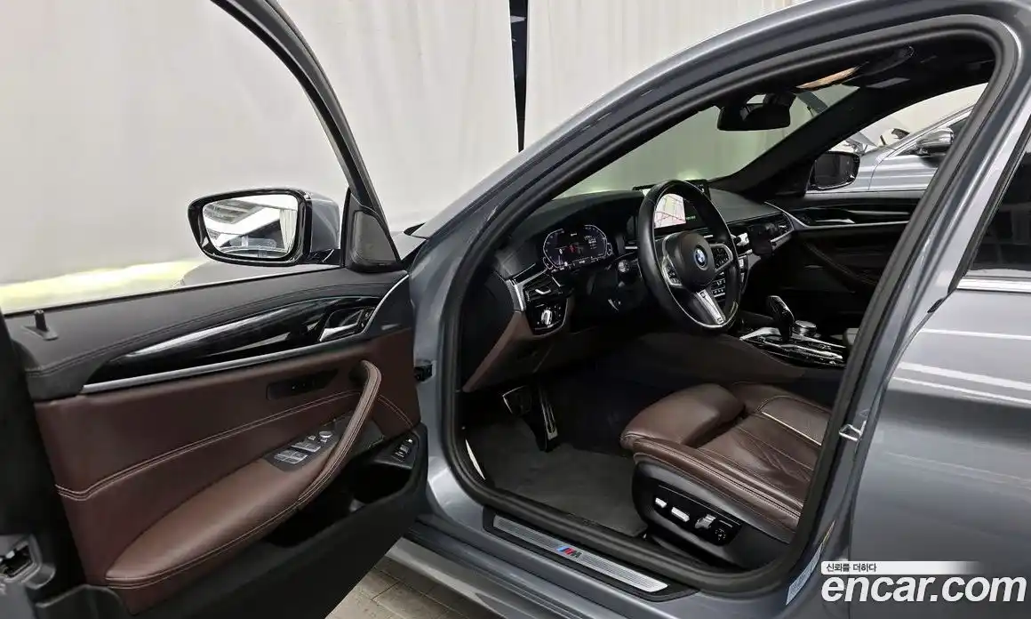 BMW 5-Series 2023 2.0 гидро, фото 10