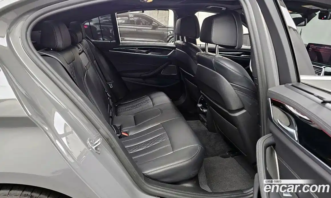 BMW 5-Series 2022 2.0 гидро, фото 11