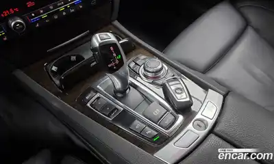 BMW 7-Series 2010 4.4 гидро в Москве № 159305, миниатюра 9