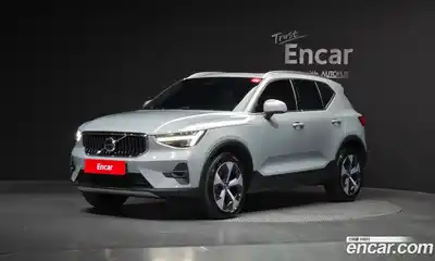 Volvo XC40, 2024