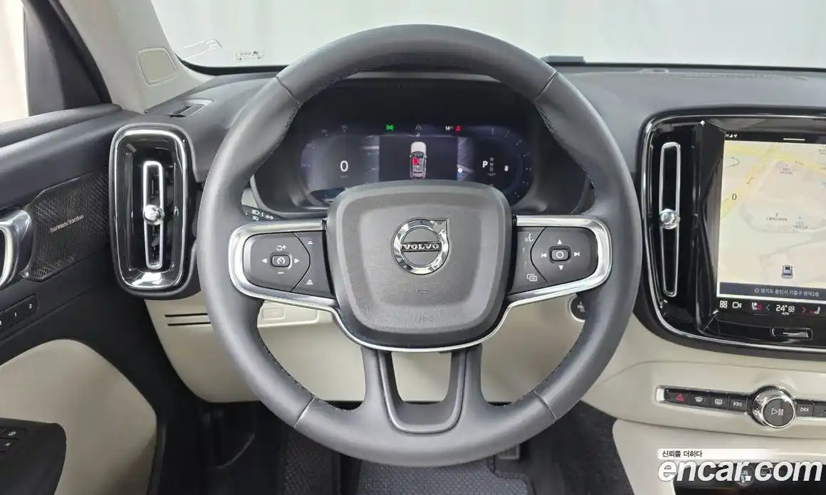 Volvo XC40 2024 2.0 гидро в Москве № 164250, фото 13