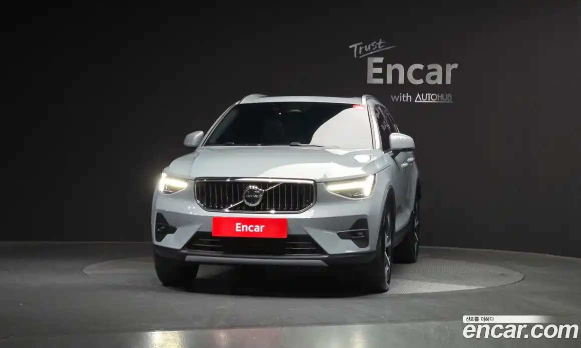 Volvo XC40 2024 2.0 гидро в Москве № 164250, фото 3