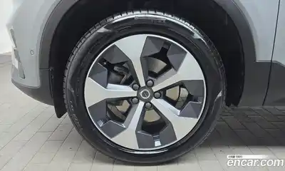 Volvo XC40 2024 2.0 гидро в Москве № 164250, миниатюра 5