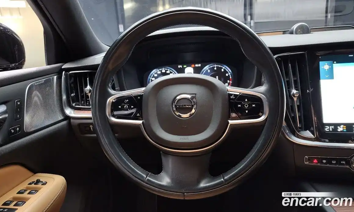 Volvo V60 2020 2.0 гидро в Москве № 164344, фото 13