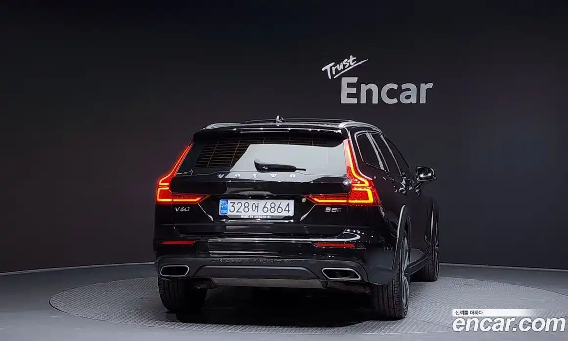 Volvo V60 2020 2.0 гидро в Москве № 164344, фото 4