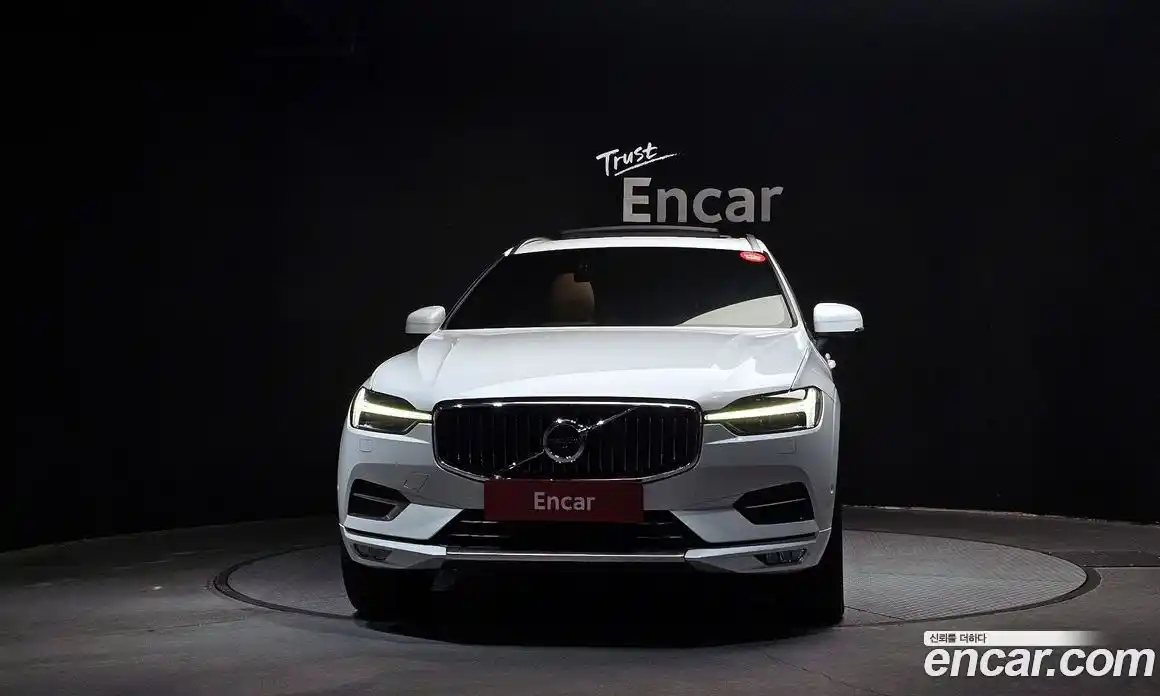 Volvo XC60 2021 2.0 гидро в Москве № 164470, фото 3