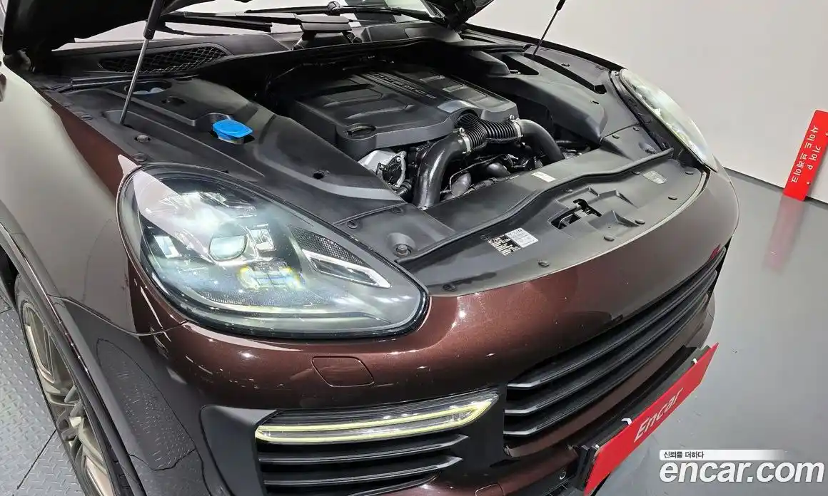 Porsche Cayenne 2015 3.6 гидро в Москве № 165688, фото 6