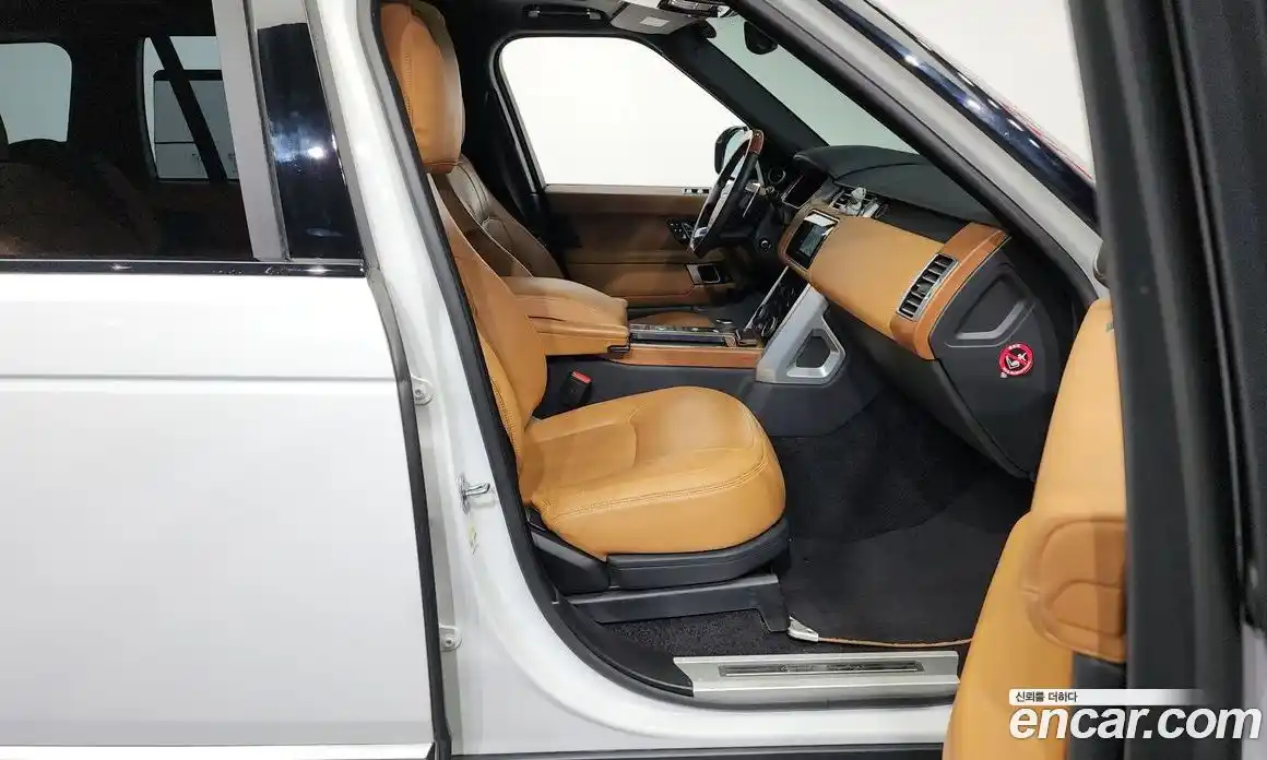 Land Rover Range-Rover 2019 4.4 гидро в Москве № 166282, фото 11