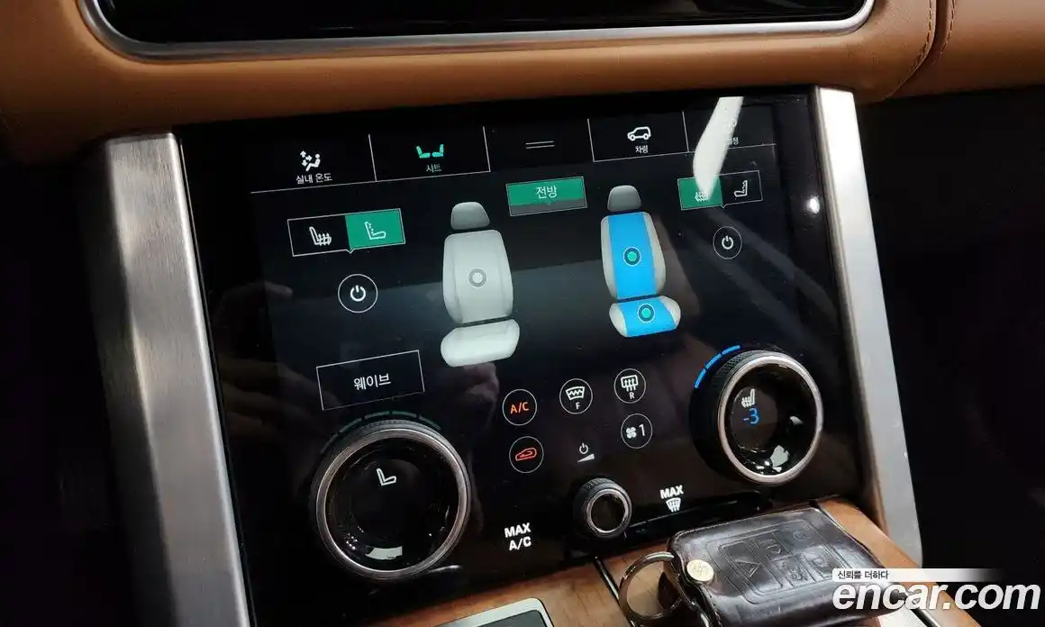 Land Rover Range-Rover 2019 4.4 гидро в Москве № 166282, фото 16