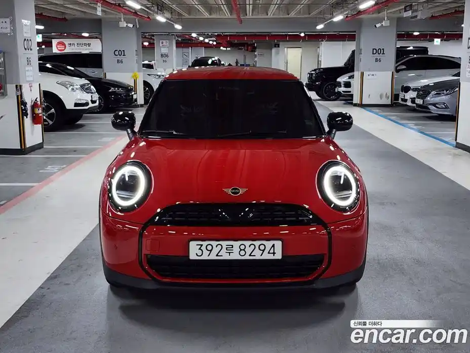 Mini Cooper 2024 2.0 гидро в Москве № 167380, фото 3