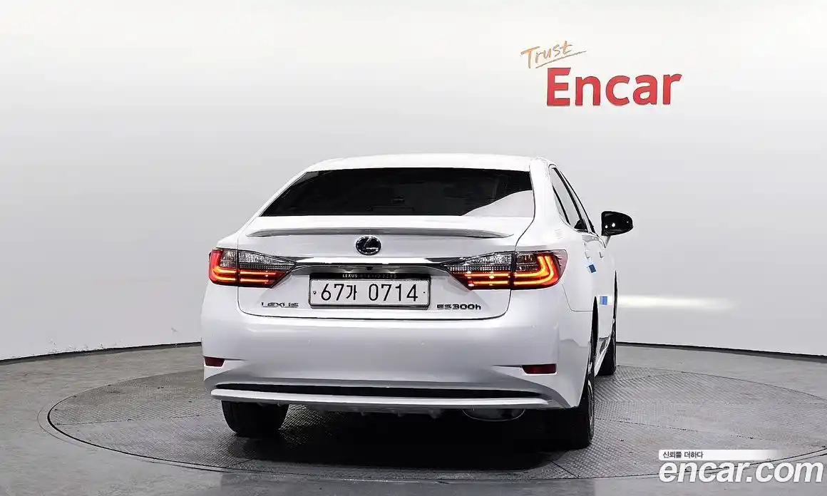 Lexus ES 2016 2.5 гидро в Москве № 168139, фото 4