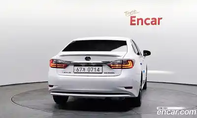 Lexus ES 2016 2.5 гидро в Москве № 168139, миниатюра 4