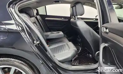 Volkswagen Passat 2022 2.0 гидро в Москве № 168812, миниатюра 12