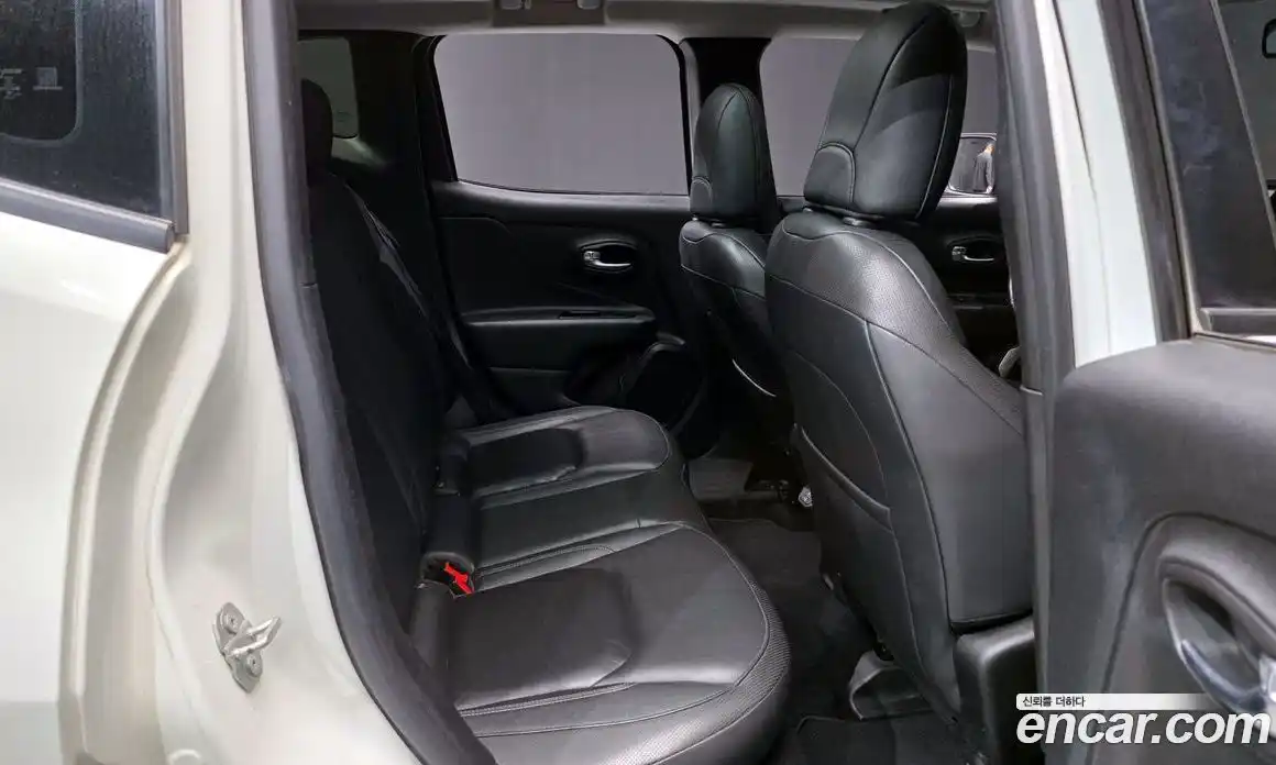 Jeep Renegade 2021 2.4 гидро в Москве № 169754, фото 12