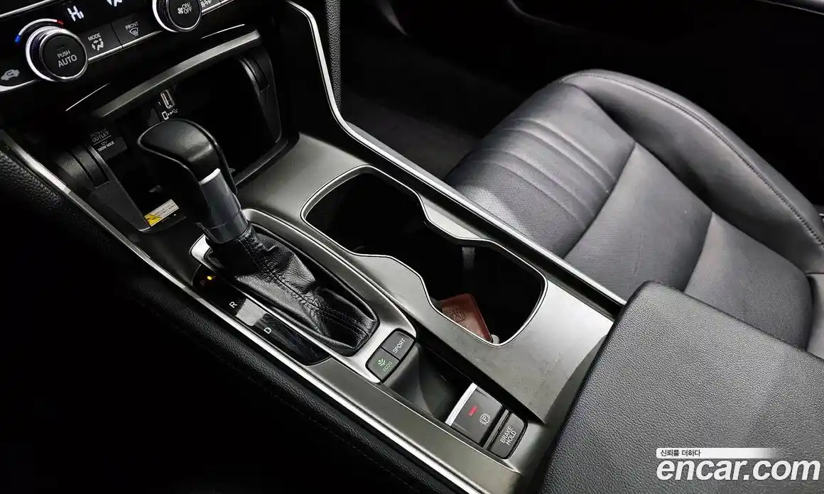 Honda Accord 2018 1.5 гидро в Москве № 170534, фото 9