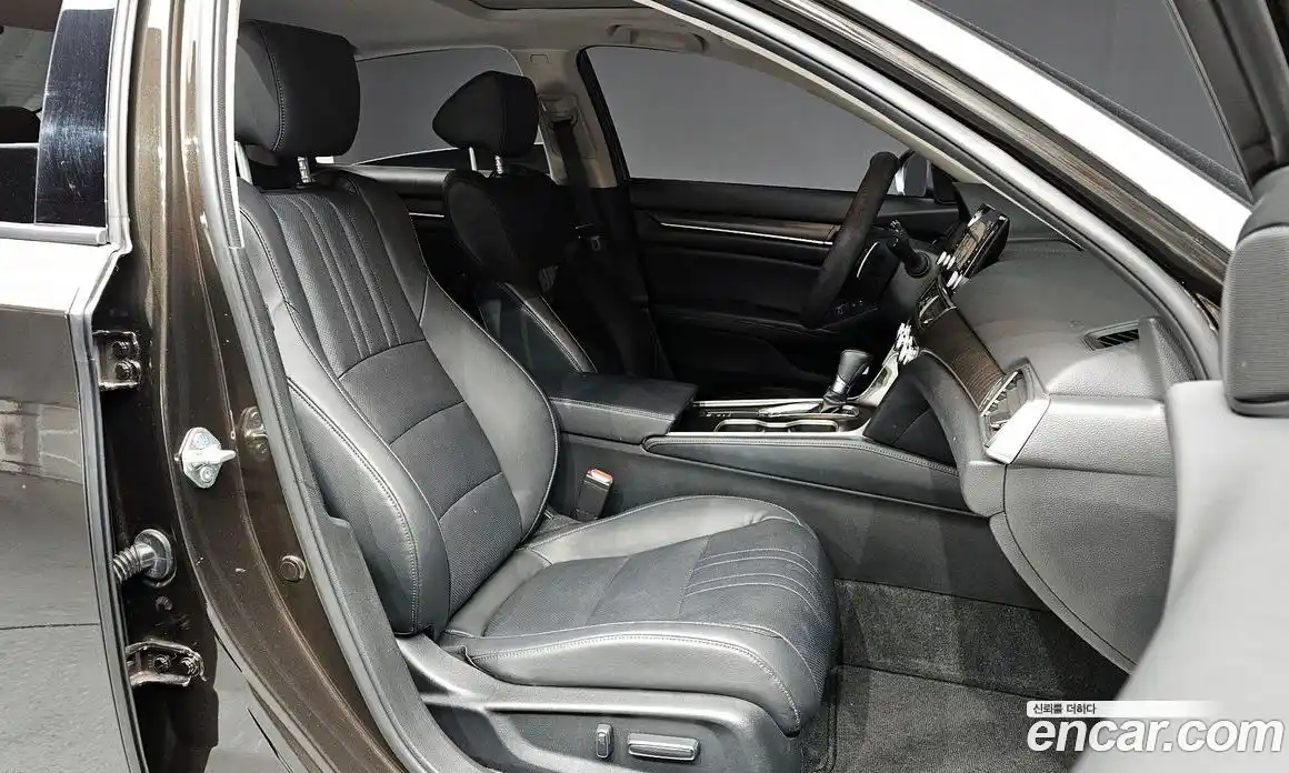 Honda Accord 2018 1.5 гидро в Москве № 170534, фото 10